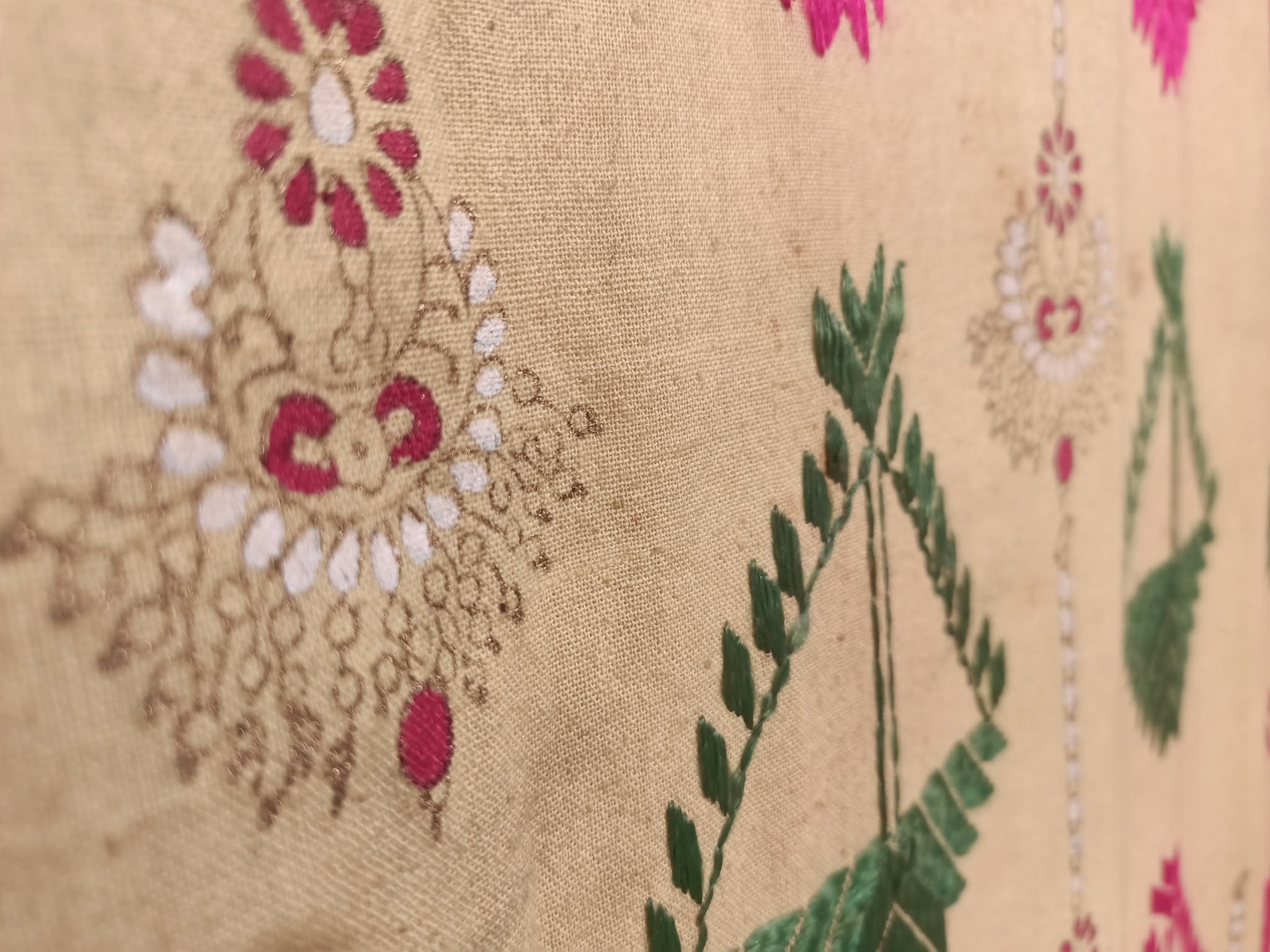 Between Memory and Modernity: Reimagining the Phulkari Tradition