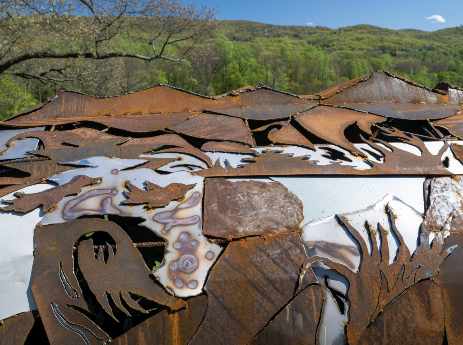 Saif Azzuz: Mapping Indigenous Survival Through Sculpture Saif Azzuz: Mapping Indigenous Survival Through Sculpture